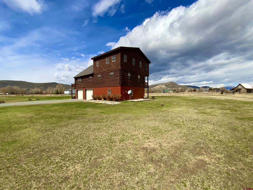 409 Sierra Vista Way