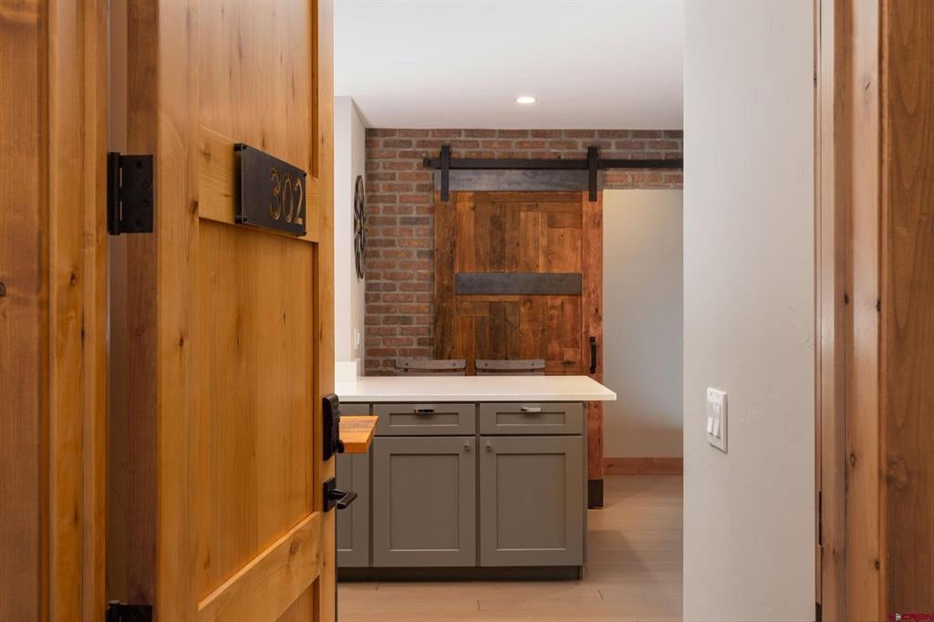 101 E Colorado Avenue 302