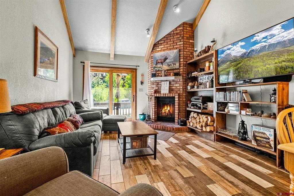 50827 N Highway 550 330