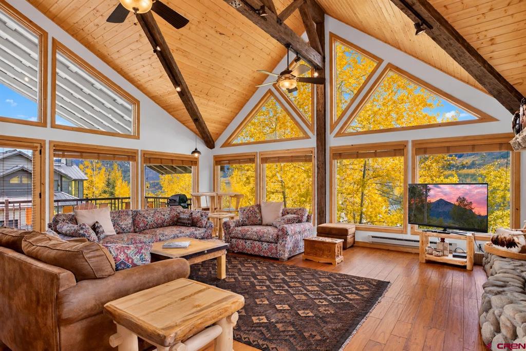 10 Ruby Drive