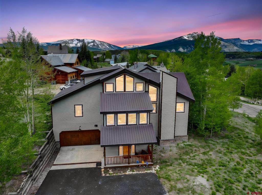 10 Ruby Drive