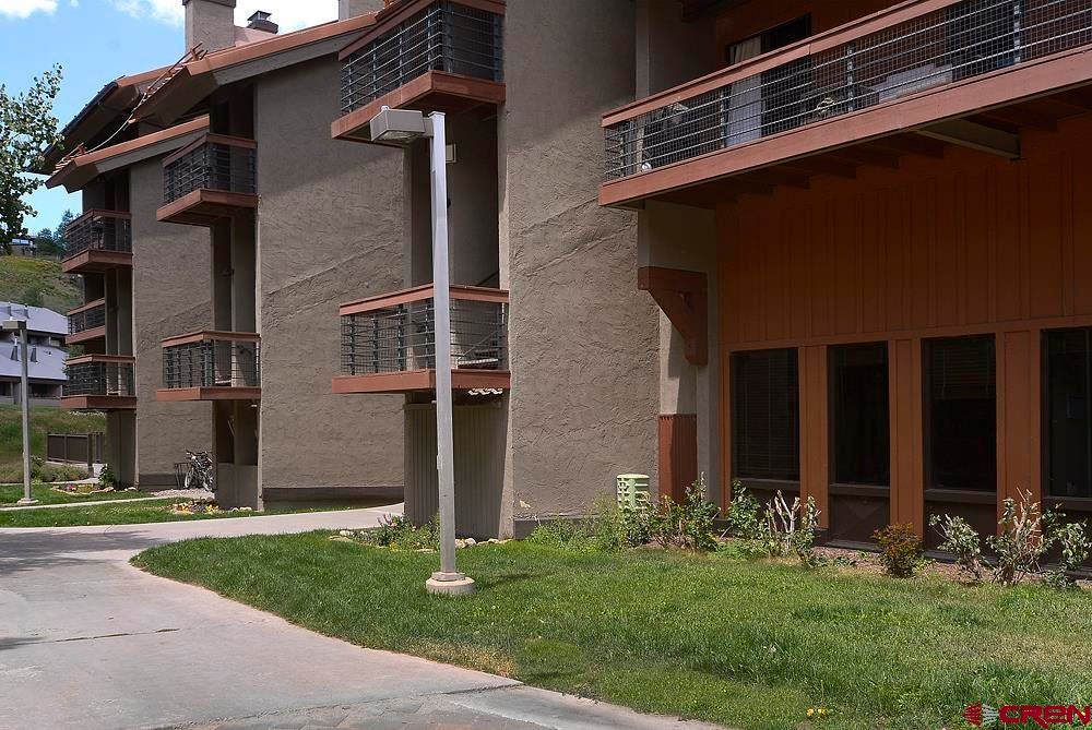 11 Emmons Road 327