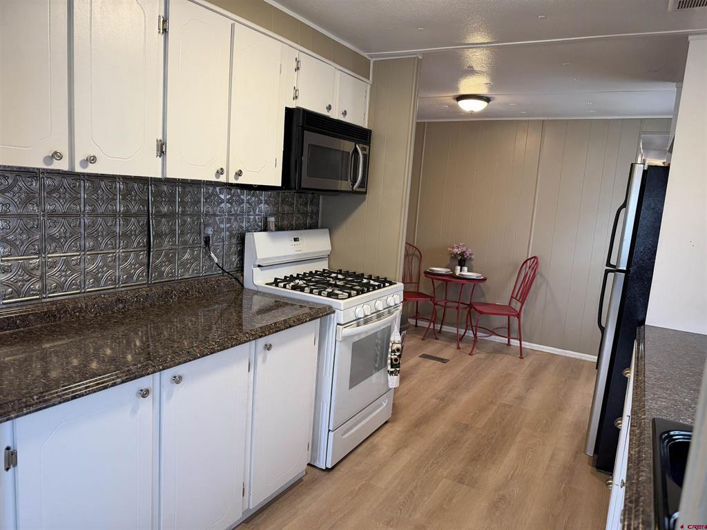 383 S Hillcrest Drive 91