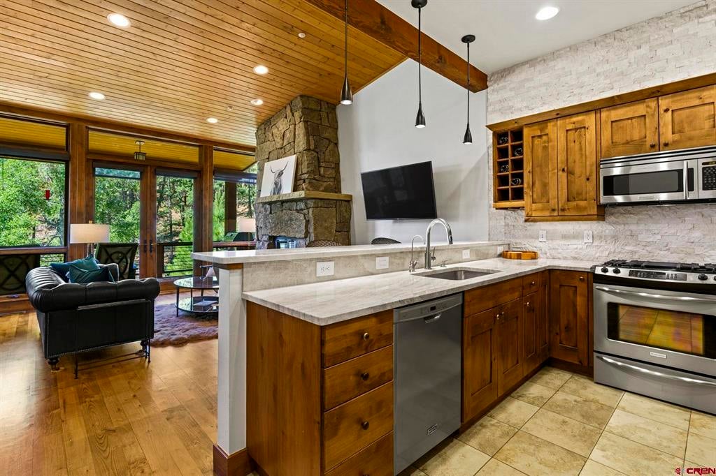590 Glacier Club Drive 11