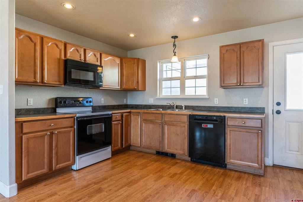 302 Van Tuyl Circle E