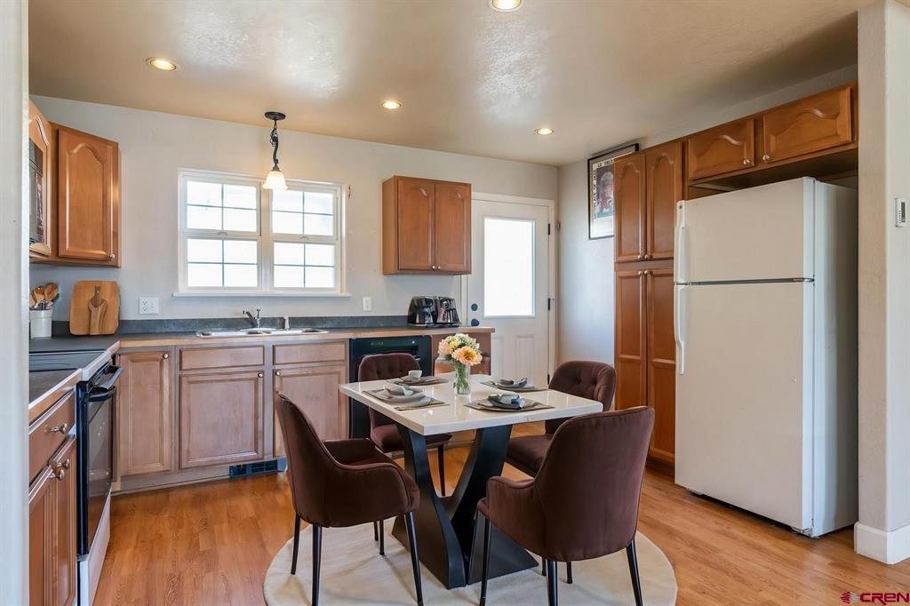 302 Van Tuyl Circle E