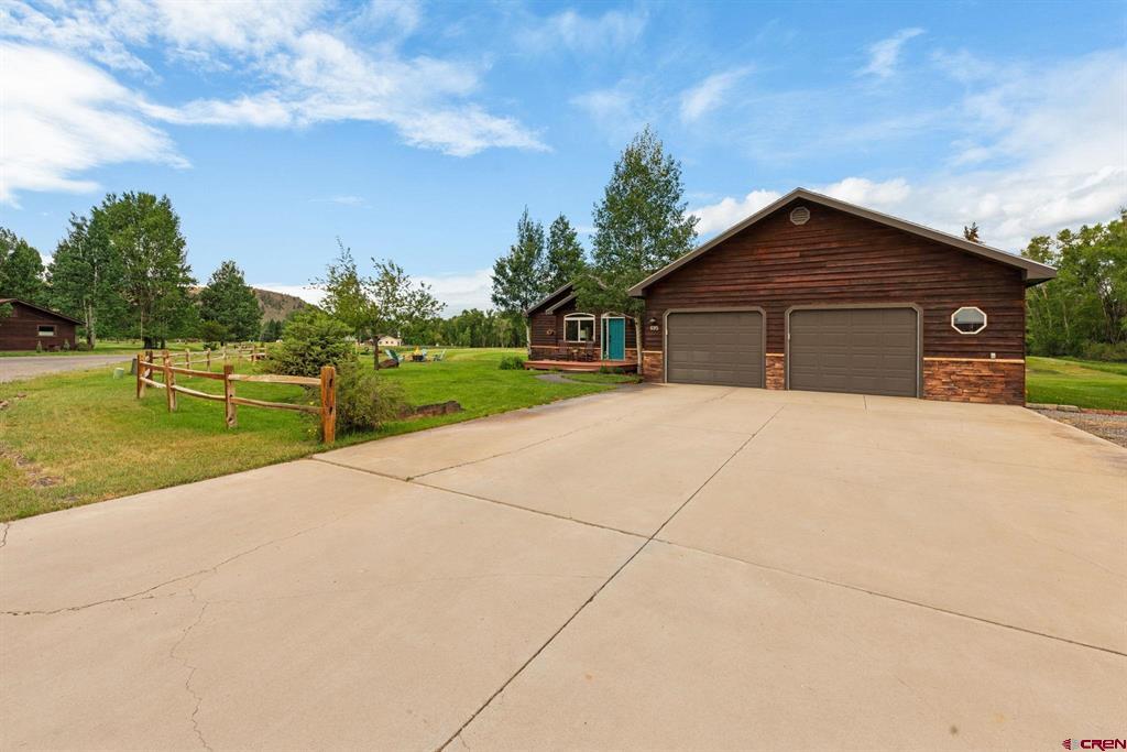 695 Fairway Lane