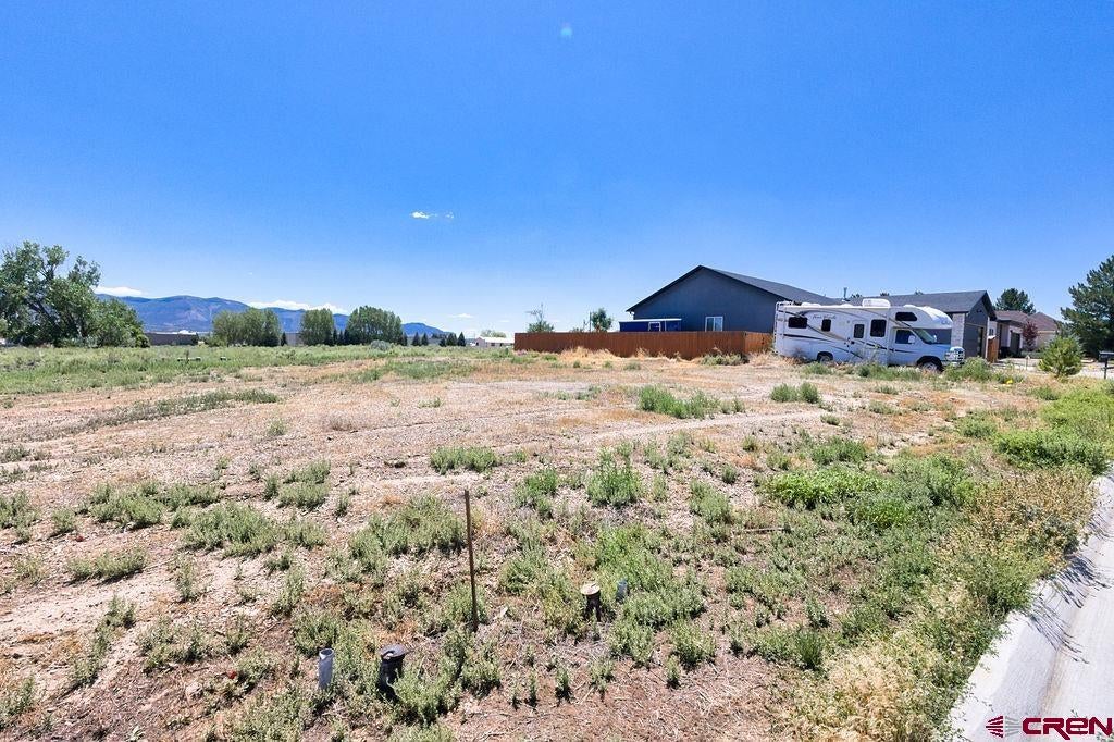 1615 E Downey Avenue