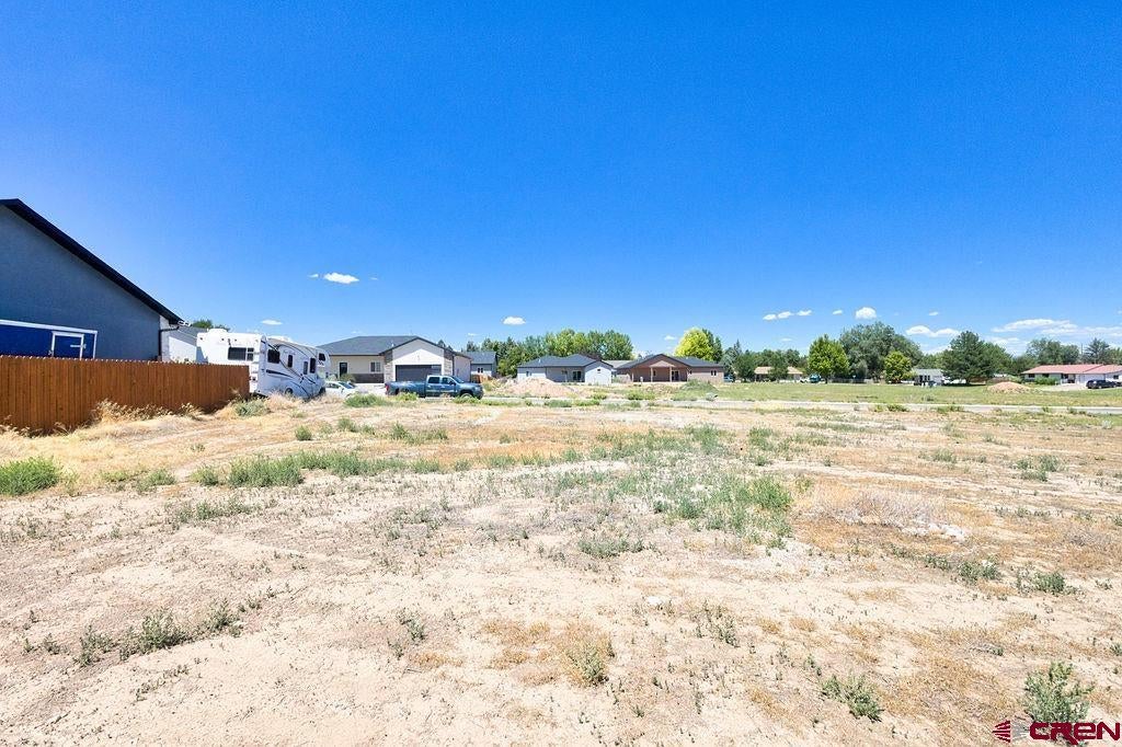 1615 E Downey Avenue