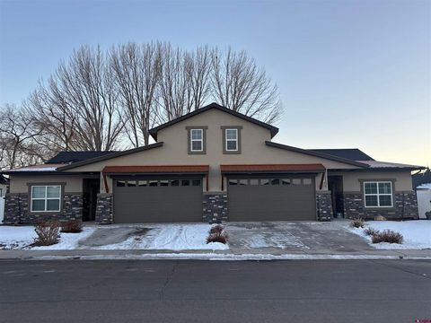 Photo of 2141 Oregon Street, Montrose, CO 81401 (MLS # 831154)