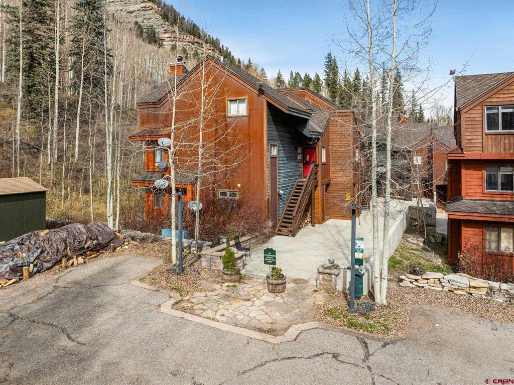 166 Yankee Girl Court 212