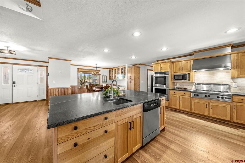 128 Colonial Drive