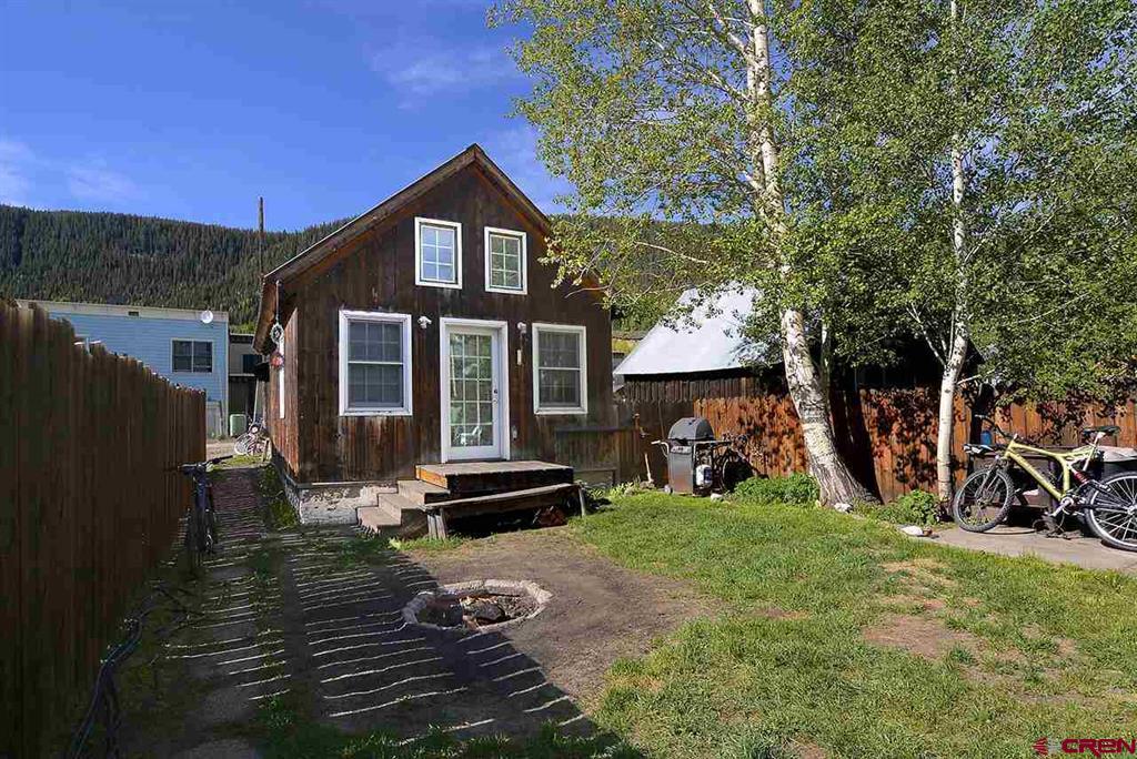 308 Whiterock Avenue