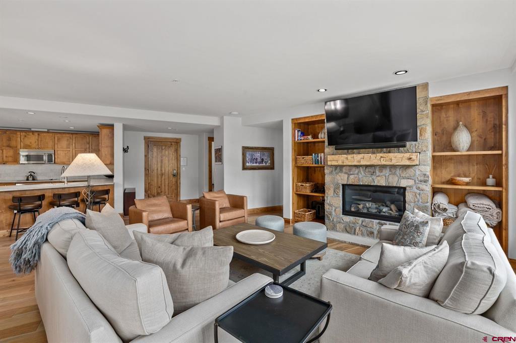 14 Hunter Hill Road C203