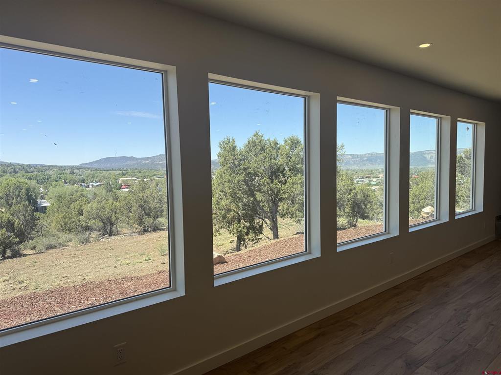 41696 Road J.75