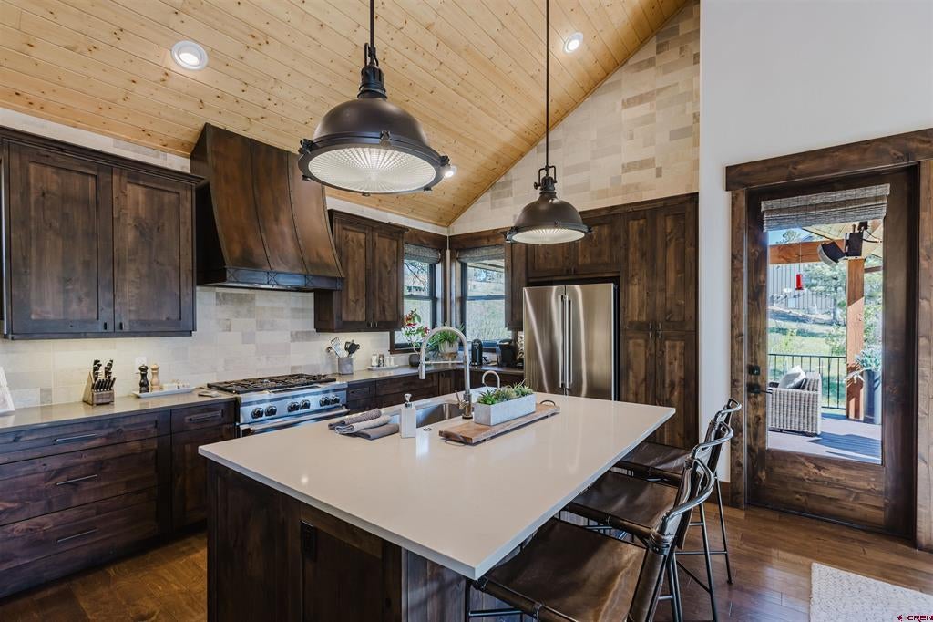 241 Powder Horn Drive