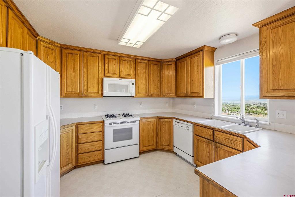 24239 Valley View Circle