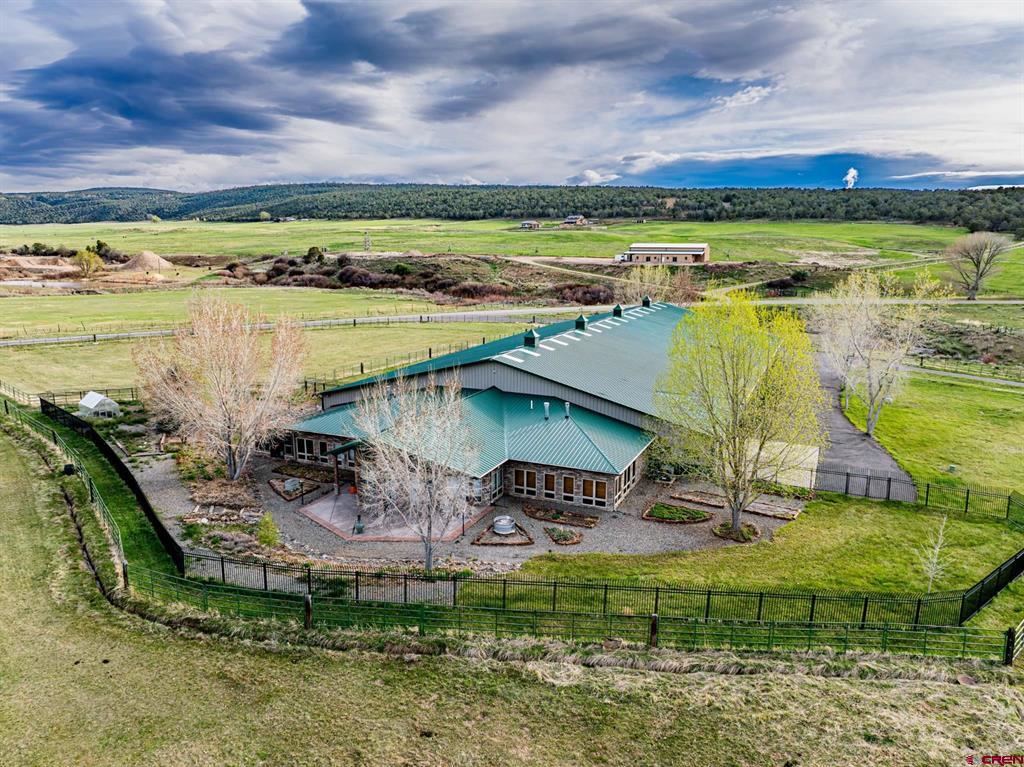 1071 Black Canyon Road