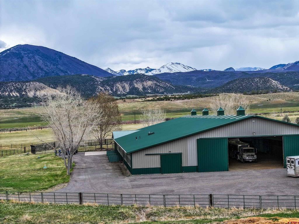 1071 Black Canyon Road