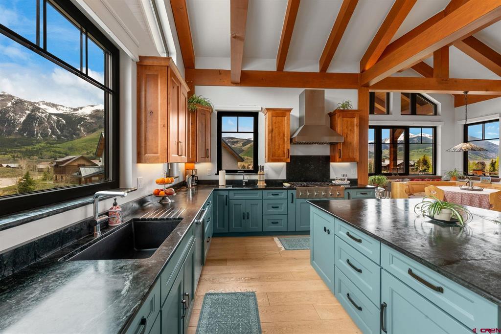 227 Larkspur Loop