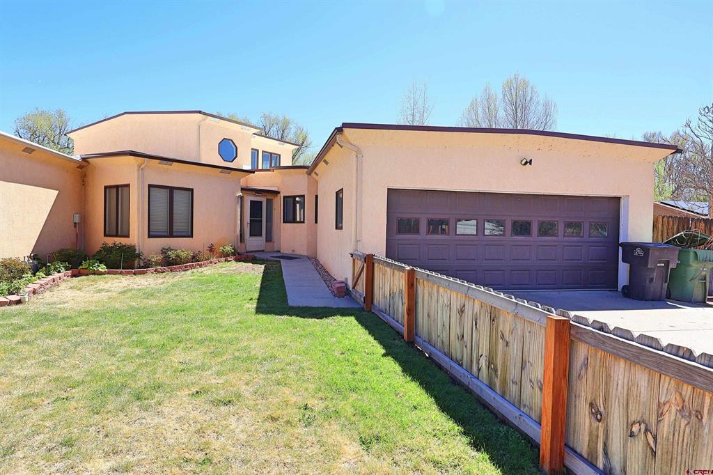 2 La Veta Avenue C
