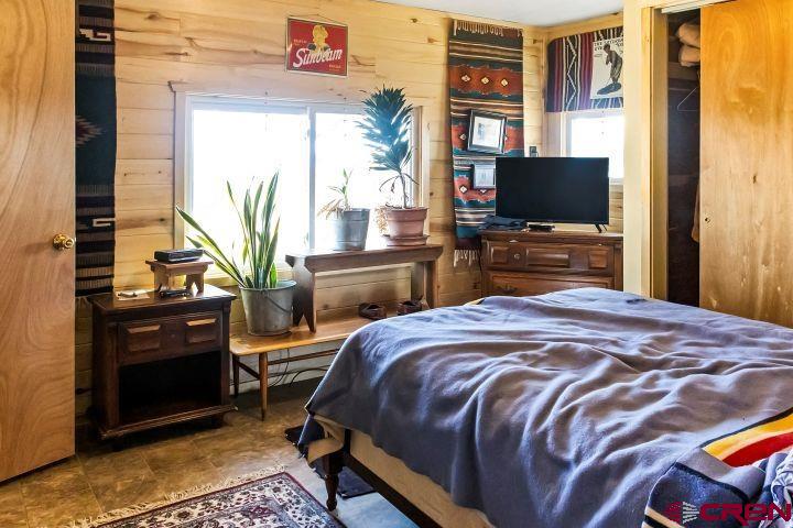 1815 S county rd 6 E