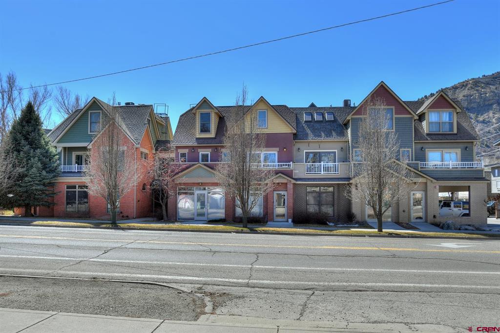 270 E College Drive 202