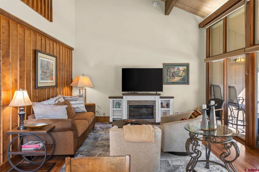 73 S Tamarron Drive 803