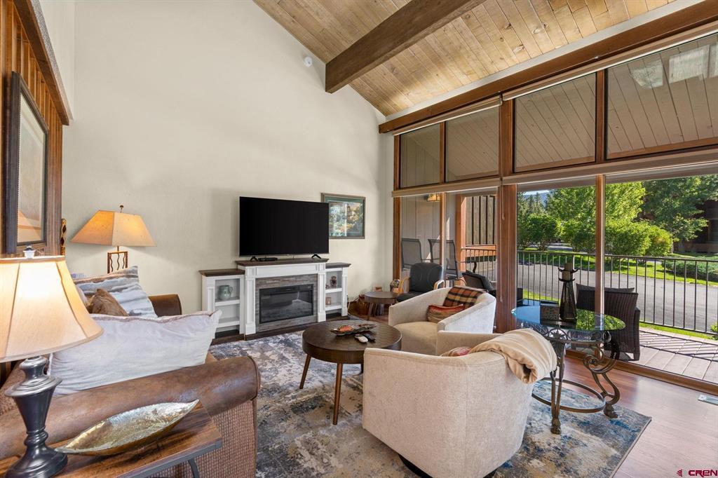 73 S Tamarron Drive 803