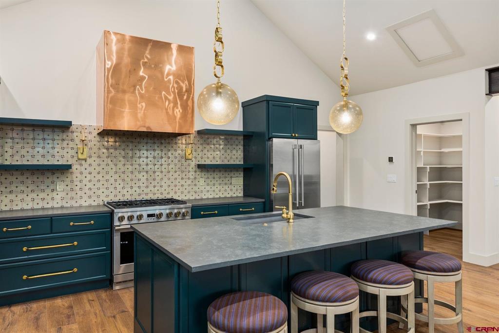 180 Elk Valley Road 116