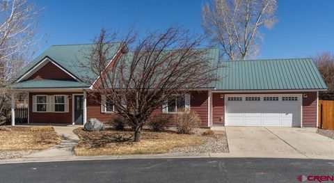 Photo of 108 Mountaineer Drive, Gunnison, CO 81230 (MLS # 832289)