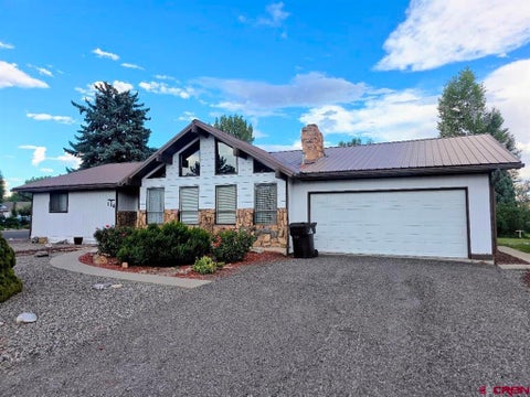 Photo of 116 Jay Court, Montrose, CO 81401 (MLS # 838307)