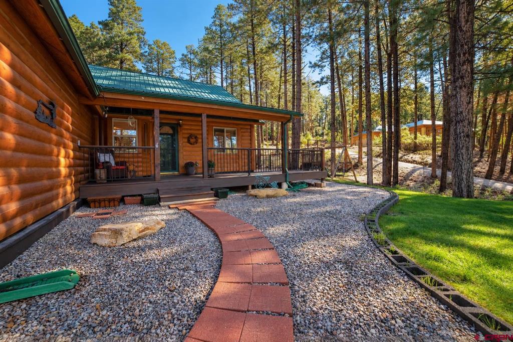 147 E Valley View Drive