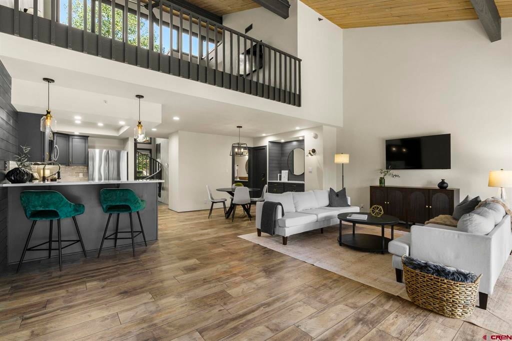 73 S Tamarron Drive 837