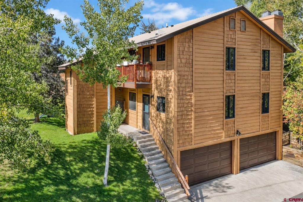 306 Hillcrest Drive 303