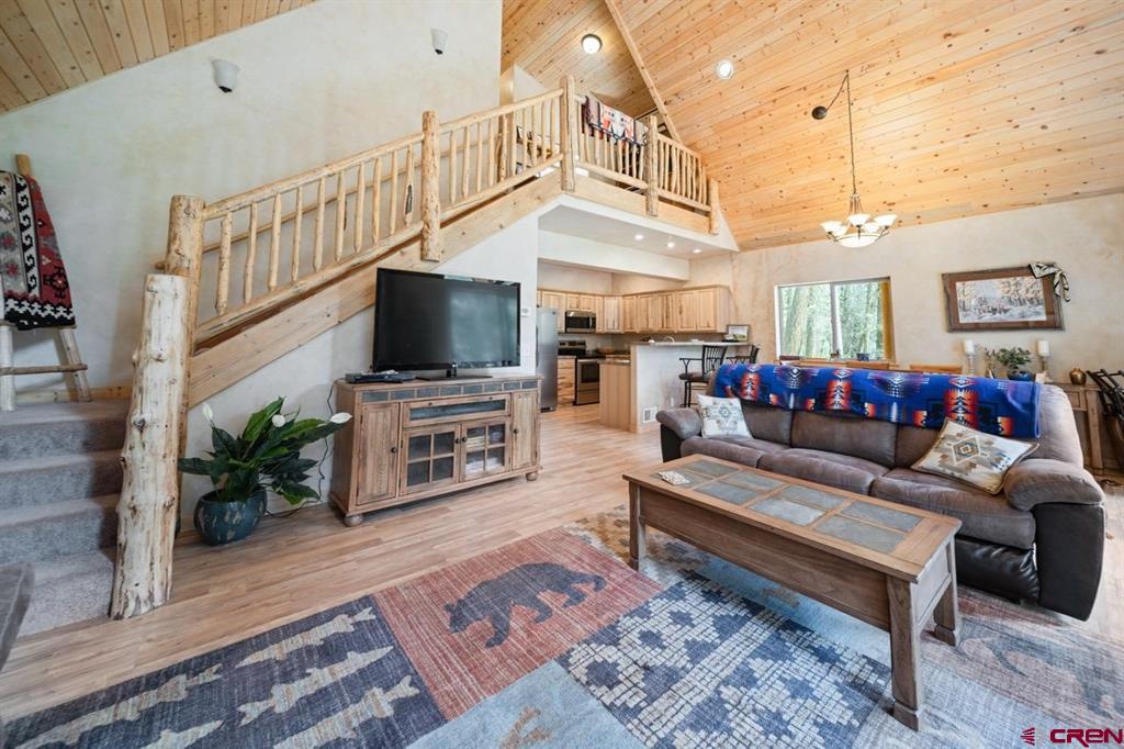 1380 Spruce Road