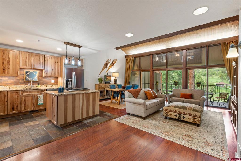 73 S Tamarron Drive 861
