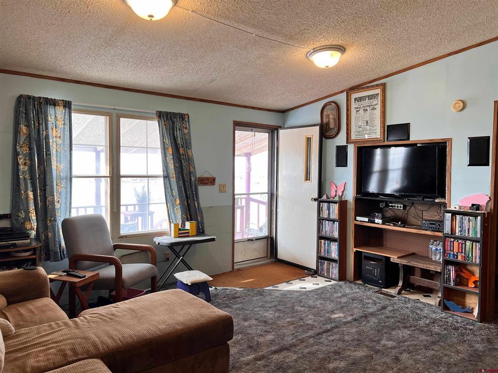 8276 Valley Vista Boulevard