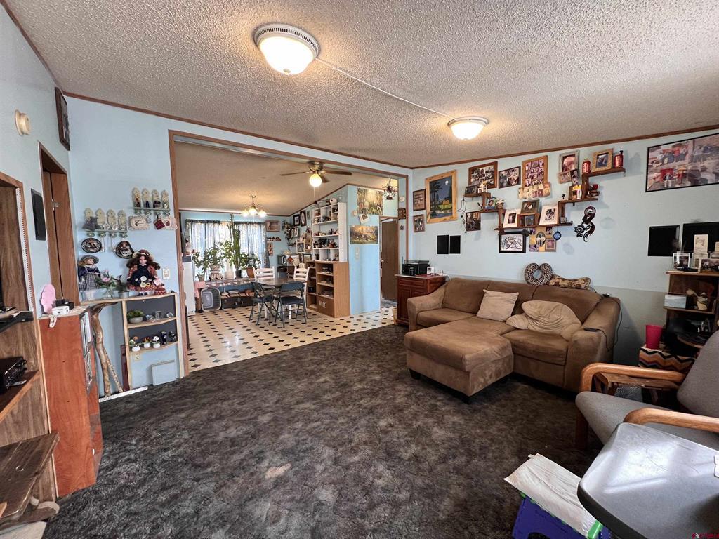 8276 Valley Vista Boulevard