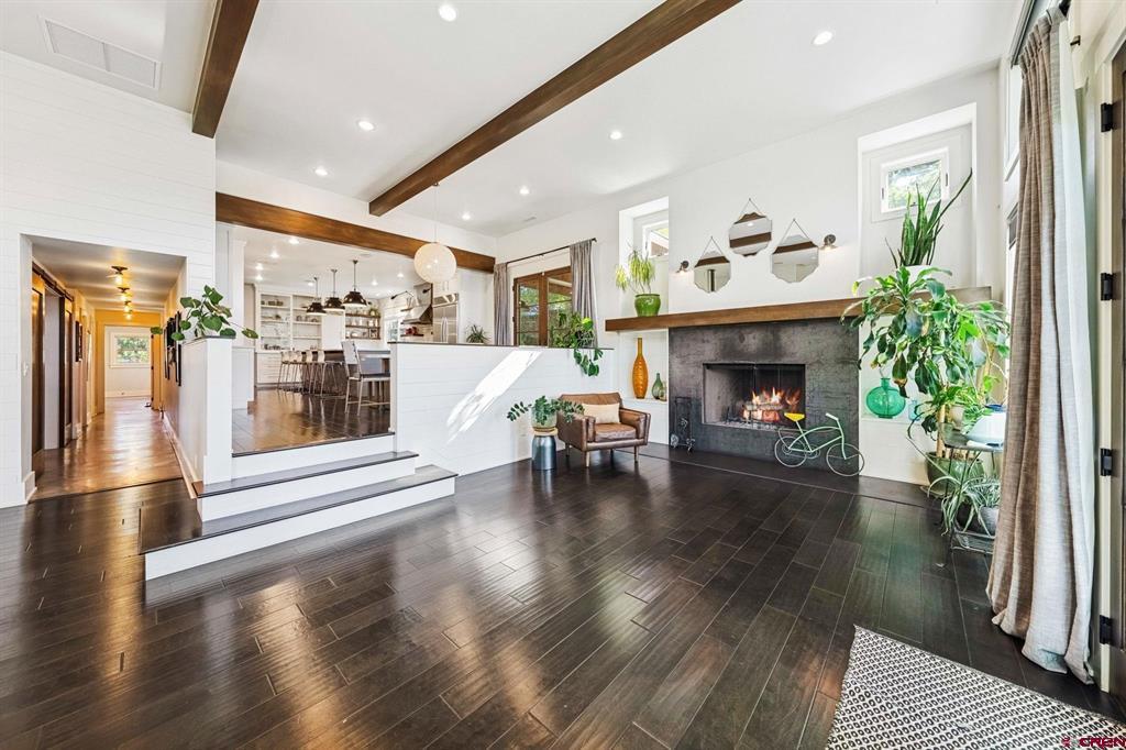5 Pine Tree Way