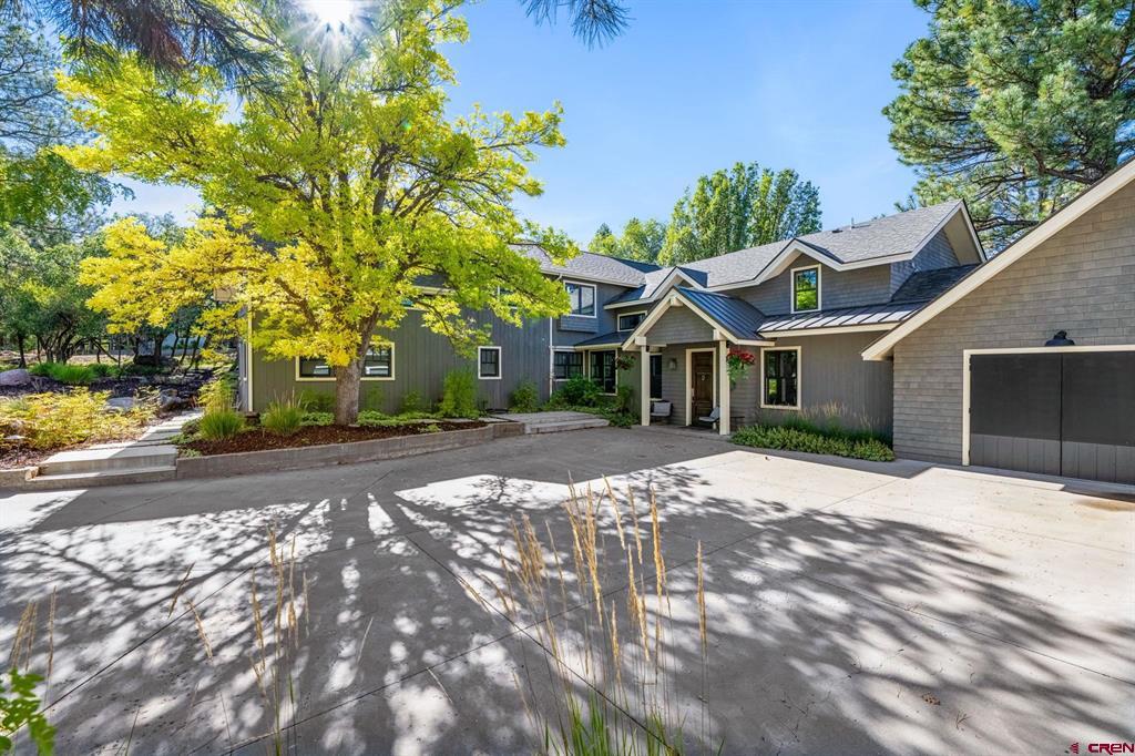 5 Pine Tree Way