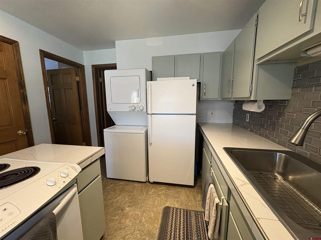 26 Castle Road 3