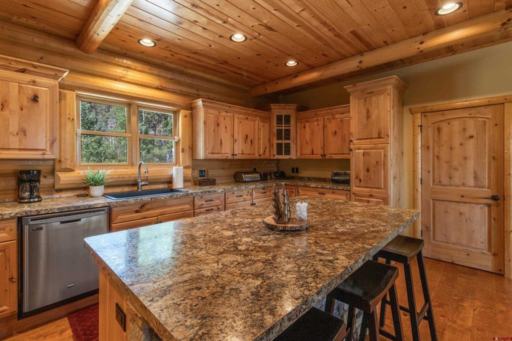 640 Clear View Road