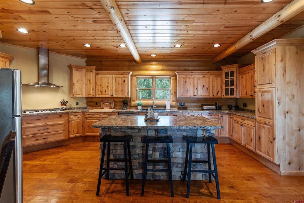 640 Clear View Road
