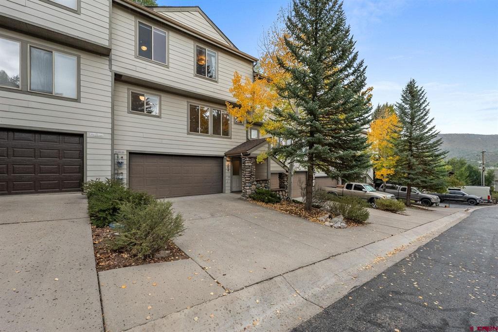 601 Animas View Drive 204