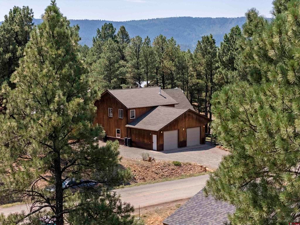 708 Oakwood Circle