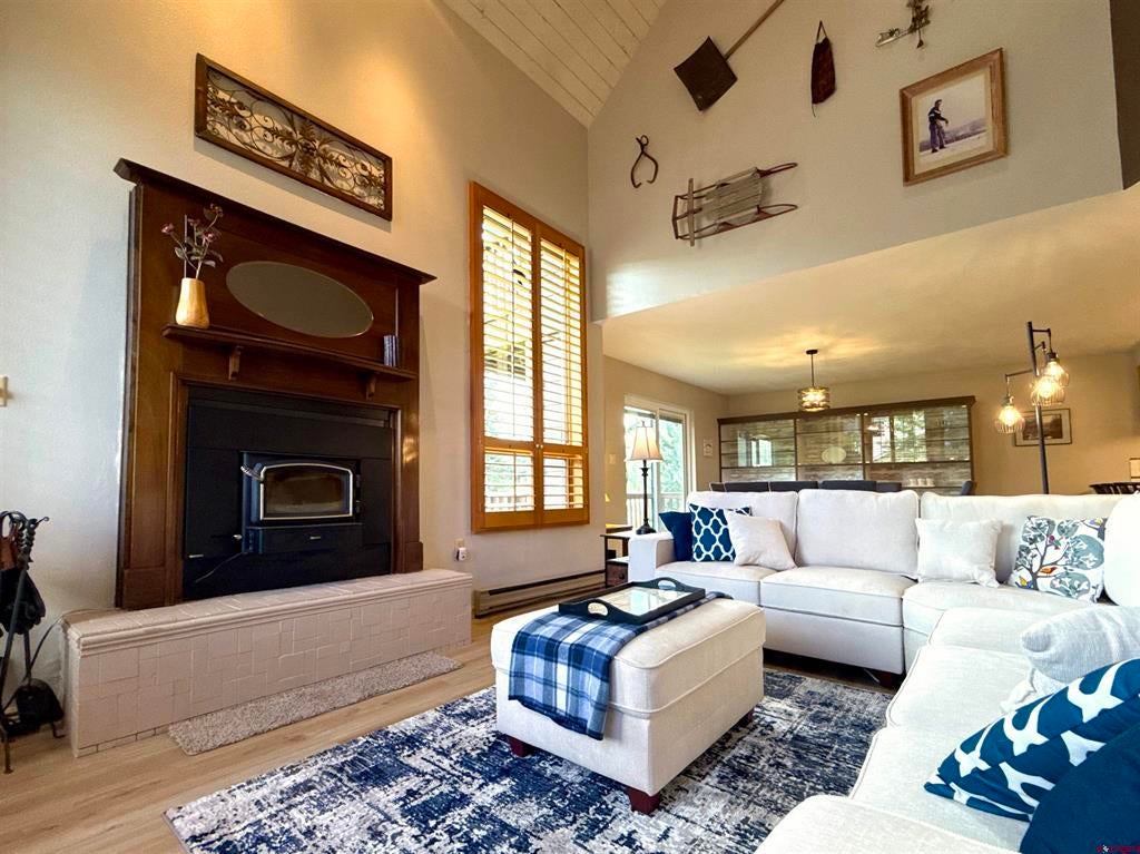 50827 N Highway 550 25
