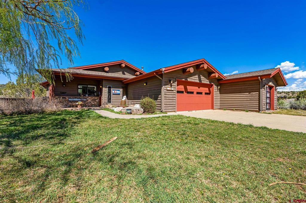 768 & 760 Bardin Drive