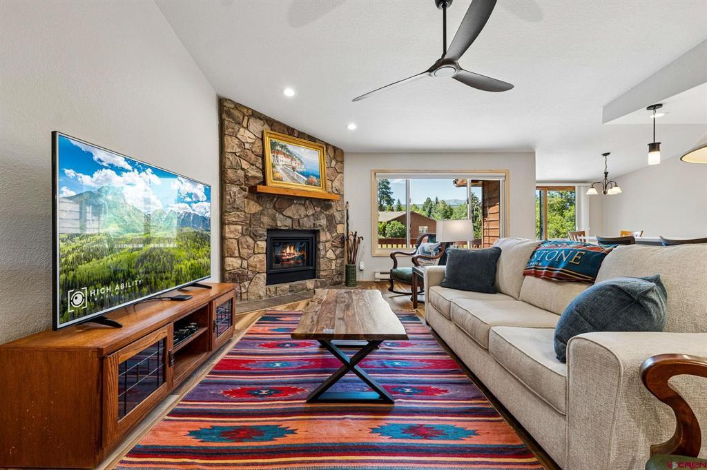 325 Pine Ridge Loop