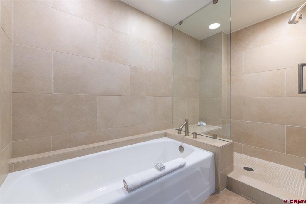 136 Country Club Drive 341